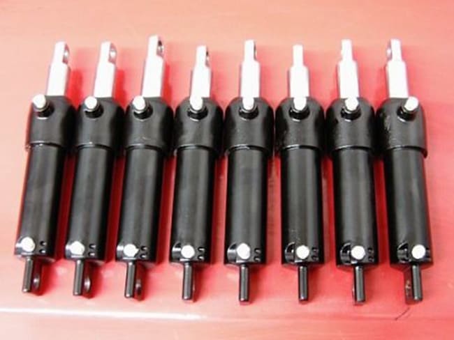 Fensterheberzylinder eines 600 Pullman, komplett überholt