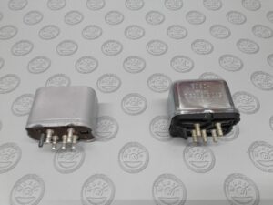 Switch relay for ceiling light and windshield wiper motor W100 - Image 3