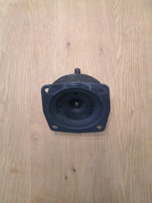 Engine mount for Mercedes W100 - Image 1